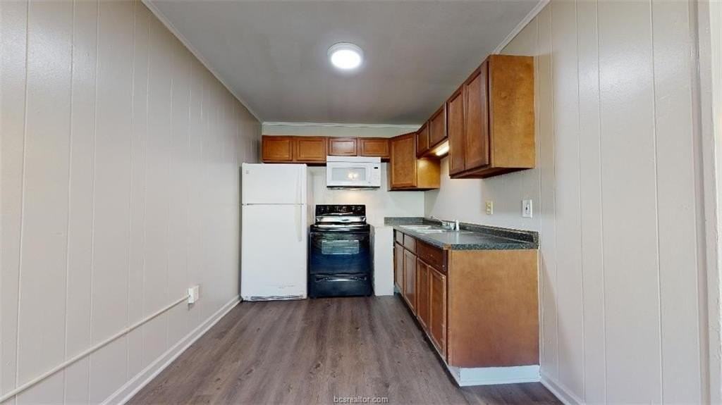 206 Lynn Dr #B - Photo 5 of 17