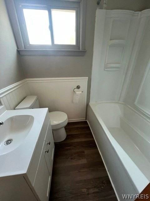 512 Cayuga Rd - Photo 5 of 19
