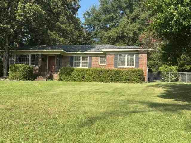 1531 Iris Dr - Photo 2 of 25
