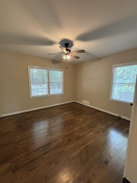 1531 Iris Dr - Photo 7 of 25