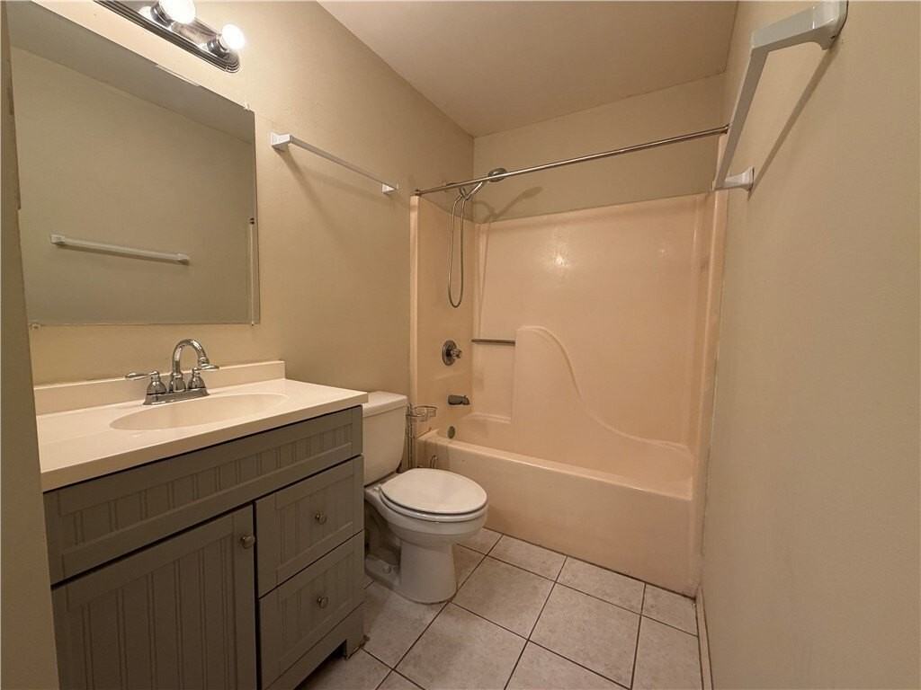 117 Admiral Cir - Photo 7 of 13