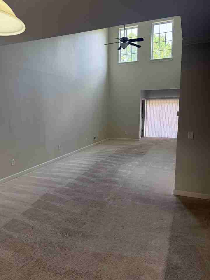 1066 Fairway Ln - Photo 2 of 11