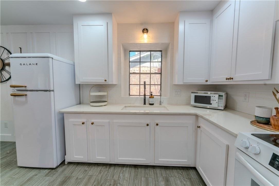 7005 Mansfield Dr - Photo 4 of 16