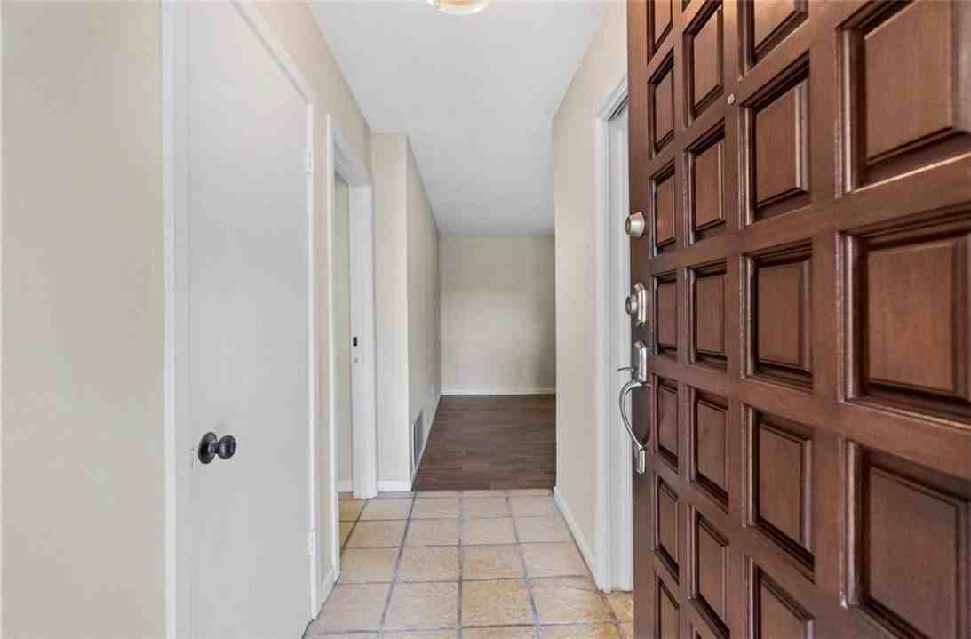 921 Barracuda Pl - Photo 3 of 29
