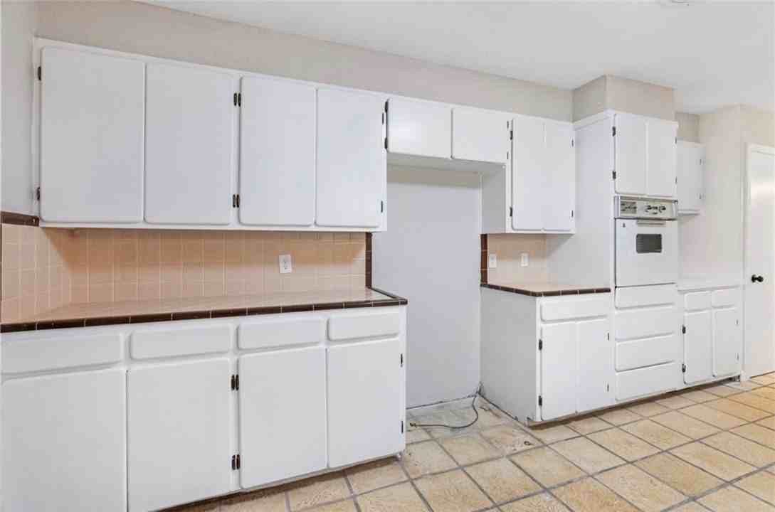 921 Barracuda Pl - Photo 7 of 29