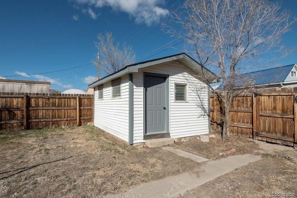 107 Dartmouth Dr - Photo 4 of 13