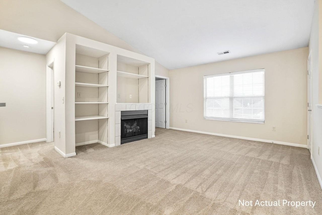 4913 Stratford Pine Ln - Photo 4 of 27