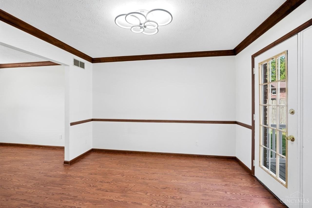 827 Quailwood Ct - Photo 5 of 50