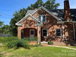 featured image of 237 N 2nd St