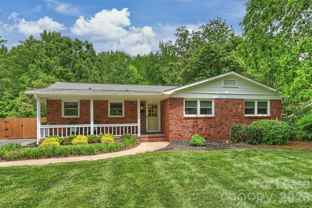 2027 Wensley Dr - Photo 1 of 1