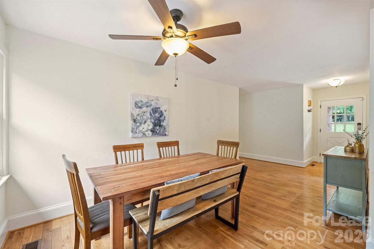 2027 Wensley Dr - Photo 6 of 23