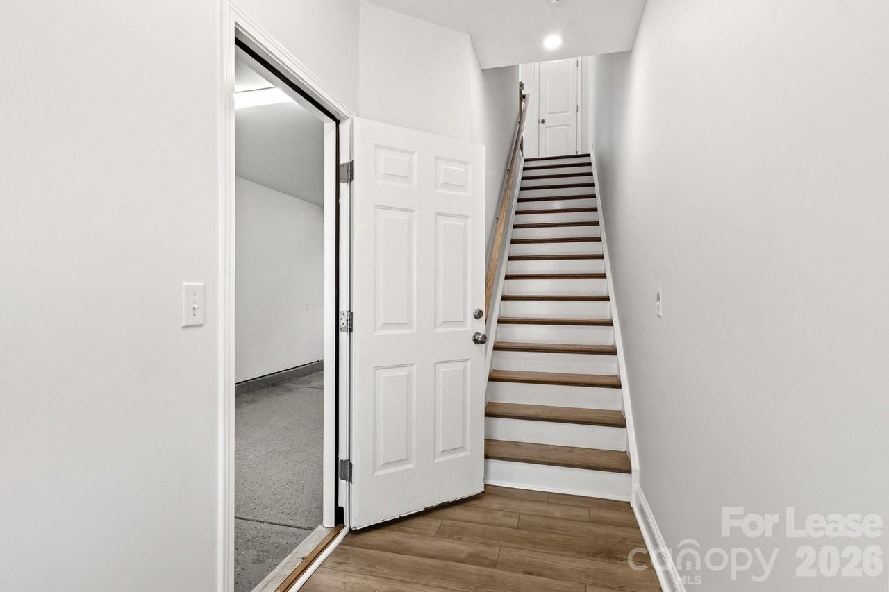 120 Judson Ave - Photo 4 of 40