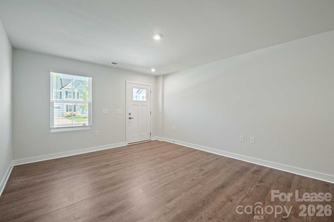 111 Skylar View Way #D - Photo 5 of 22