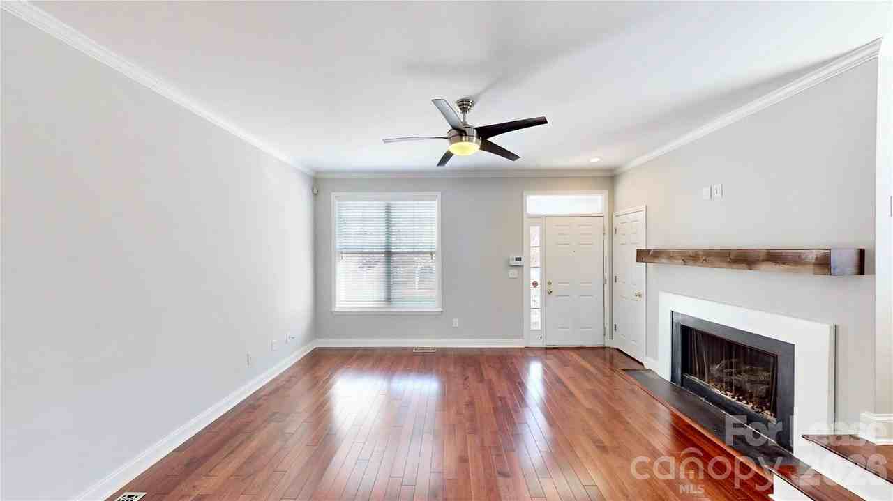 859 Clarkson Mill Ct - Photo 3 of 37