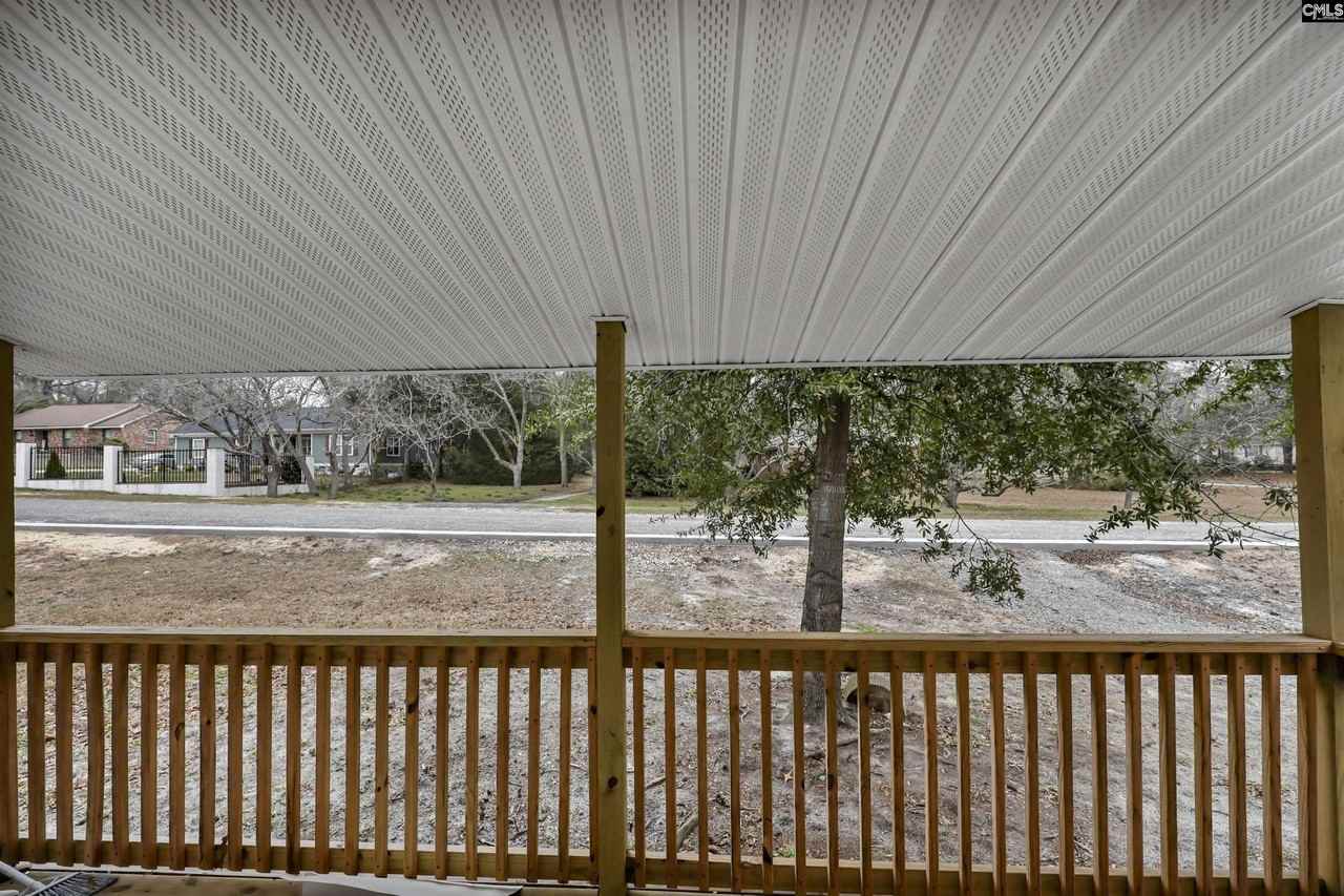 152 Robin Rd - Photo 3 of 26