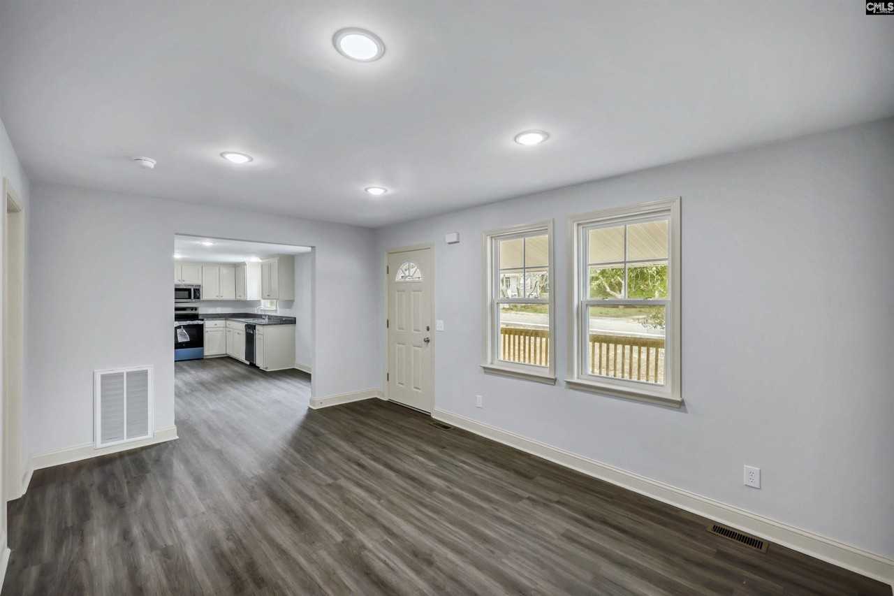 152 Robin Rd - Photo 7 of 26