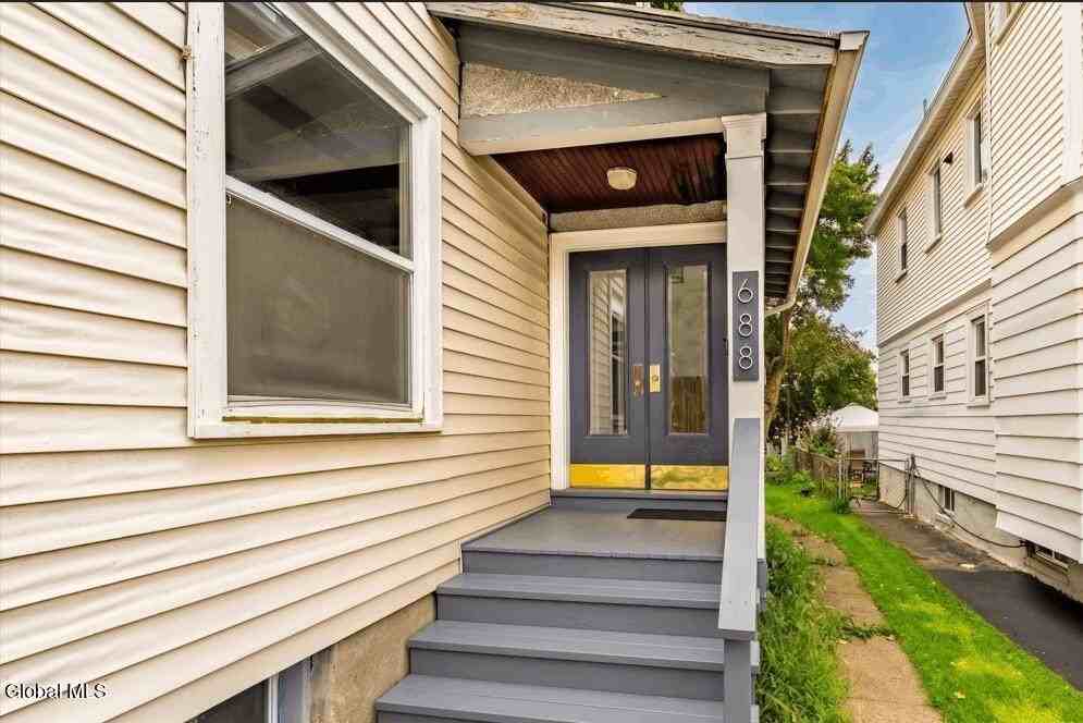 688 Myrtle Ave #1 - Photo 2 of 23
