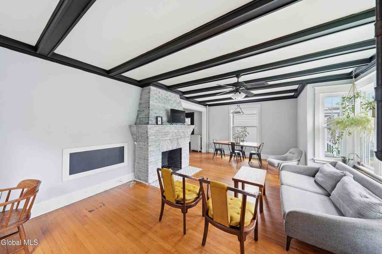 688 Myrtle Ave #1 - Photo 7 of 23