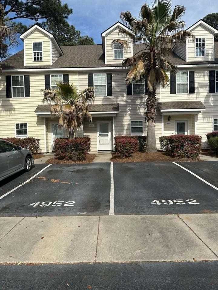 4952 Date Palm Dr - Photo 2 of 14