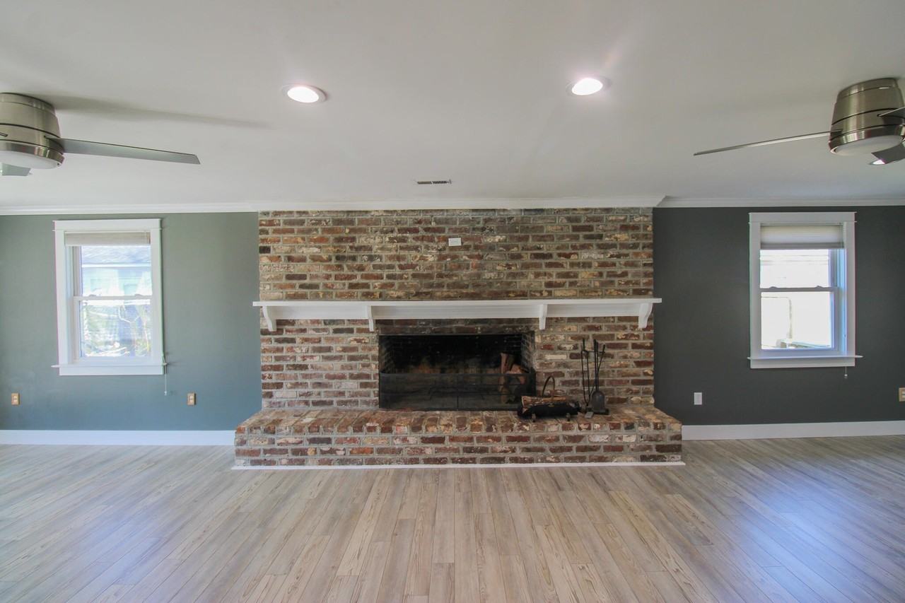 823 Jordan St - Photo 4 of 32