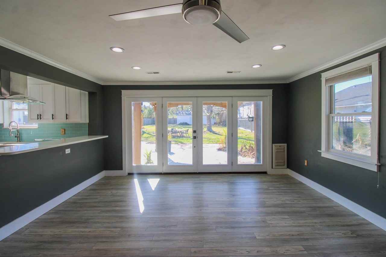 823 Jordan St - Photo 7 of 32