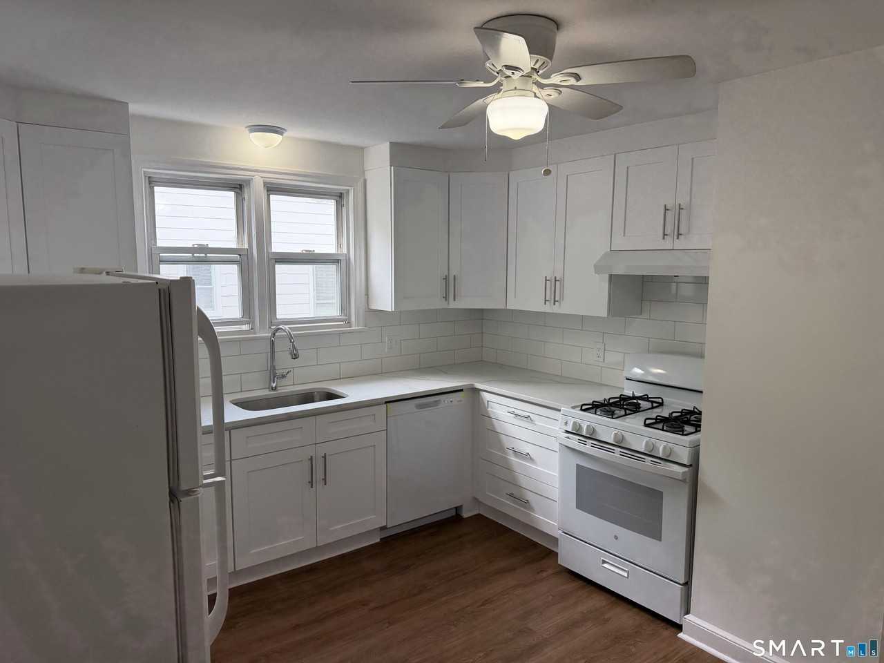 181 Fox St #1 - Photo 2 of 10