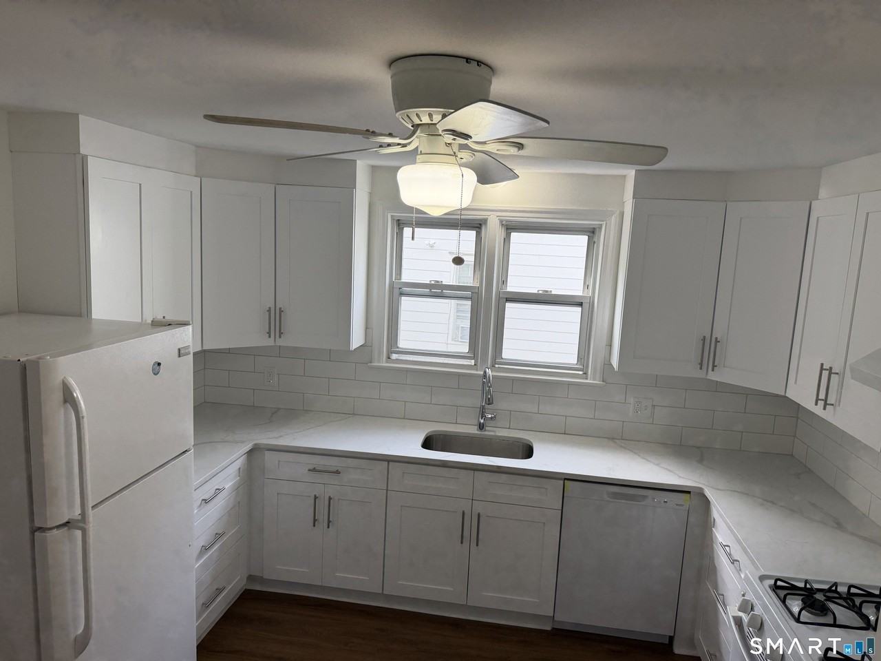 181 Fox St #1 - Photo 3 of 10