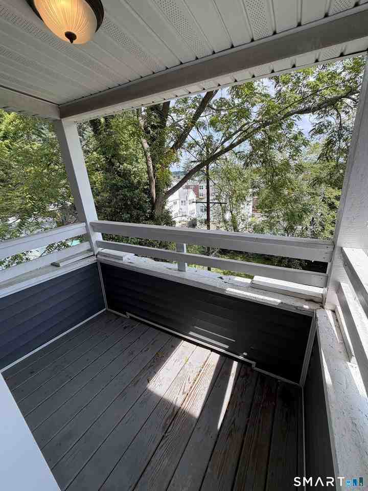 306 Judson Pl #2-3 - Photo 4 of 31