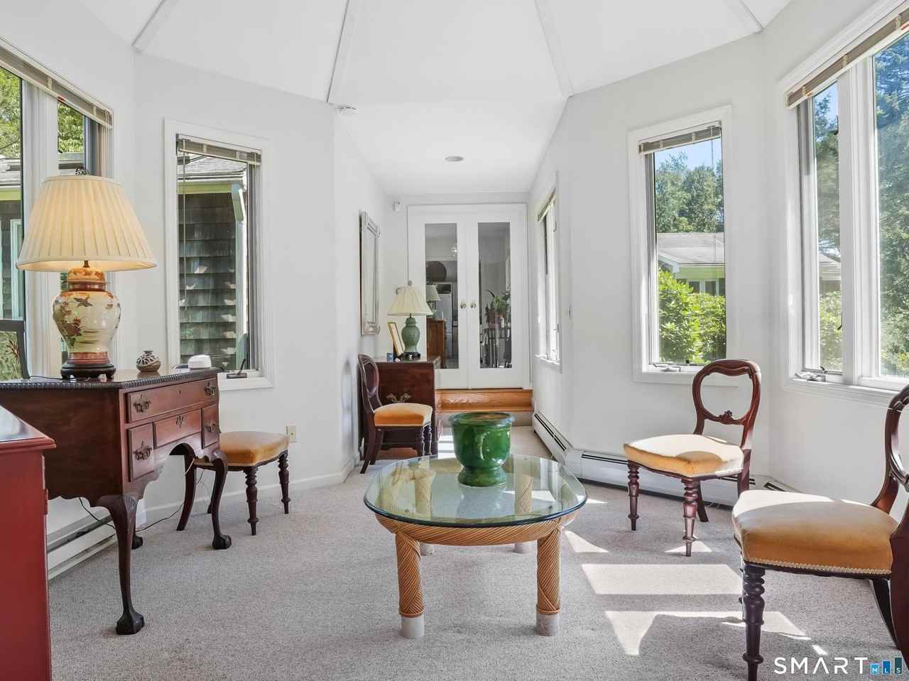 106 Spoonwood Rd - Photo 6 of 36