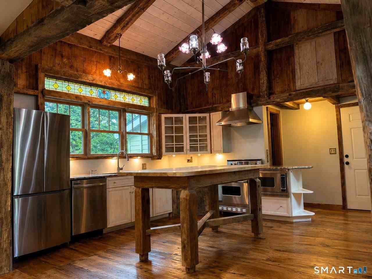 56 Benedict Rd - Photo 7 of 25
