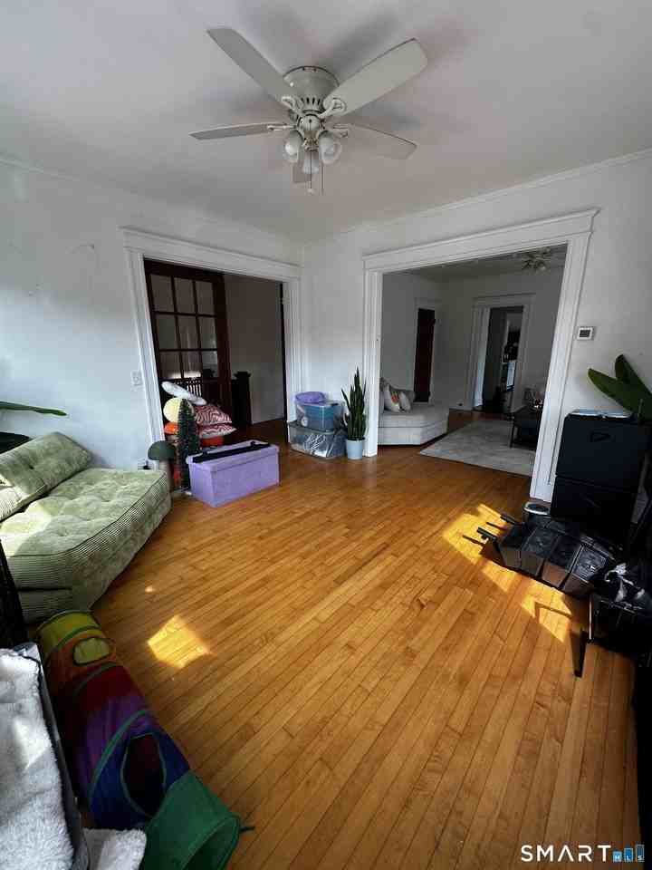 27 E 9th St #2 - Photo 7 of 21