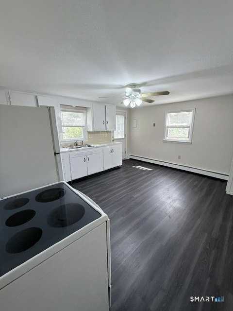 448 Pumpkin Hill Rd - Photo 4 of 12