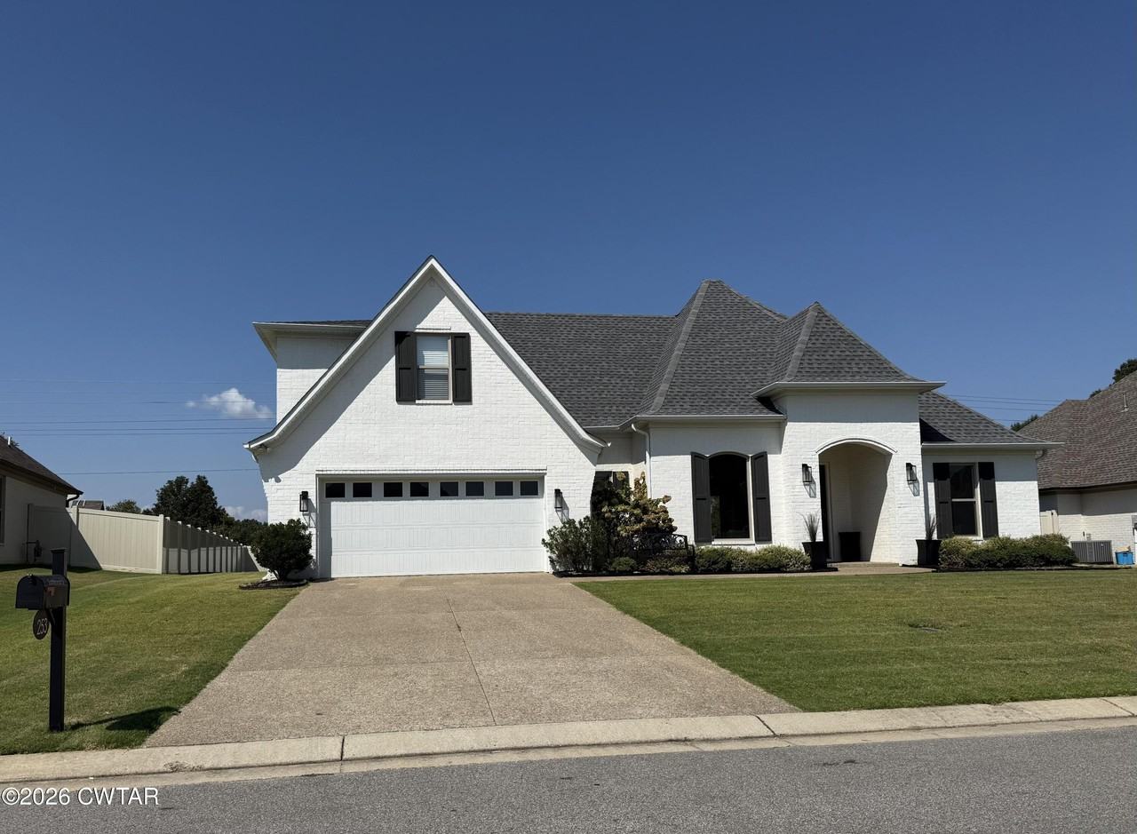 253 Saddlebrook Dr - Photo 2 of 18