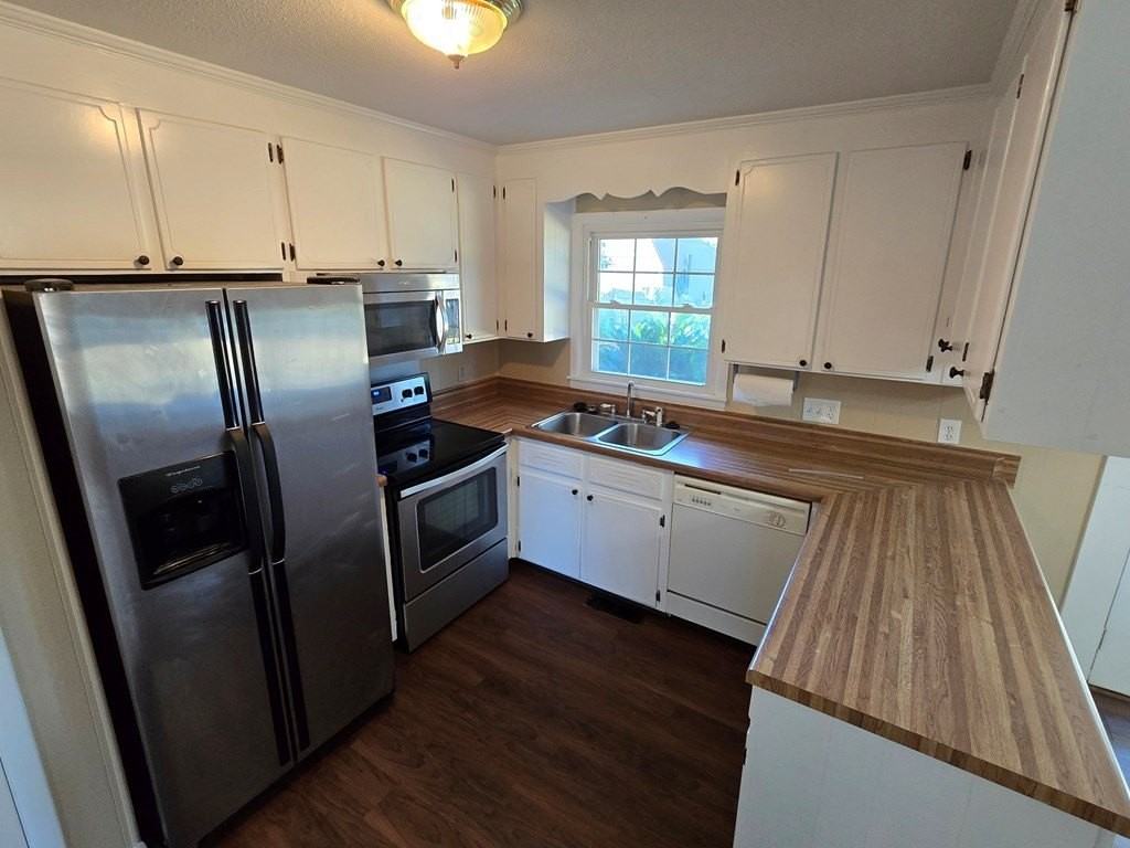 406 Audubon Dr - Photo 4 of 16