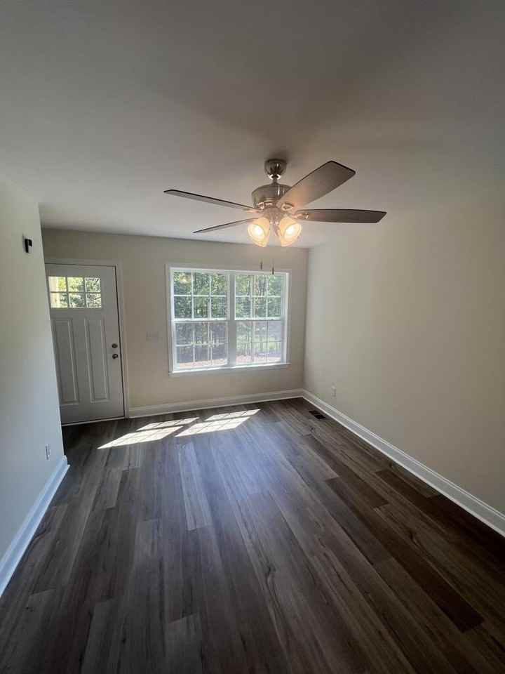 167 Harrison Ln Se - Photo 3 of 10