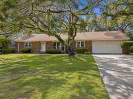 featured image of 22 Country Club Rd