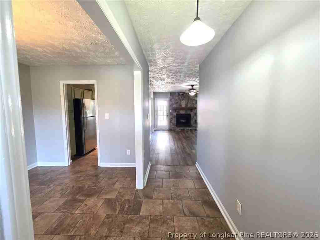 5004 Paulson Dr - Photo 4 of 31