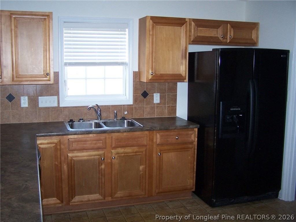 1753 Cherry Point Dr - Photo 4 of 40