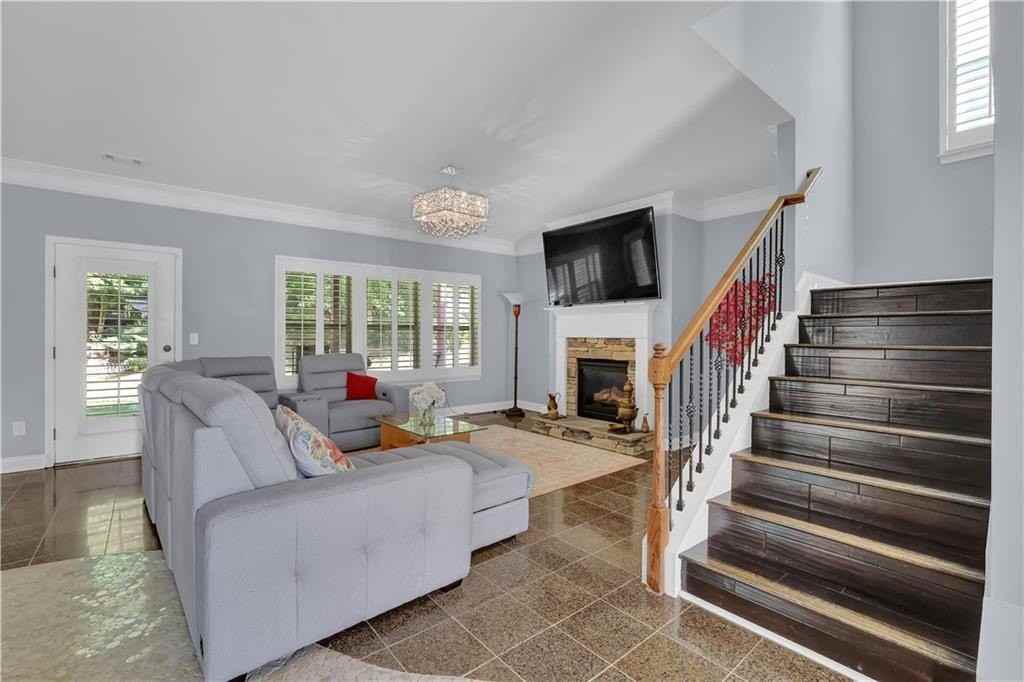 11214 Gates Ter - Photo 7 of 37