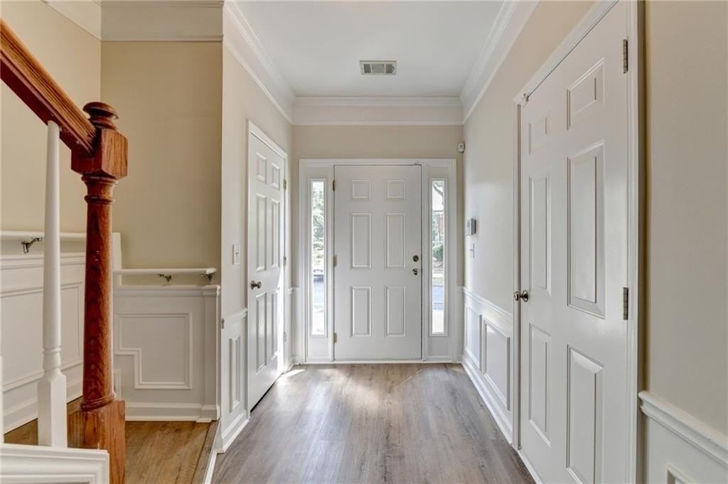 2026 Merrimont Way - Photo 4 of 50