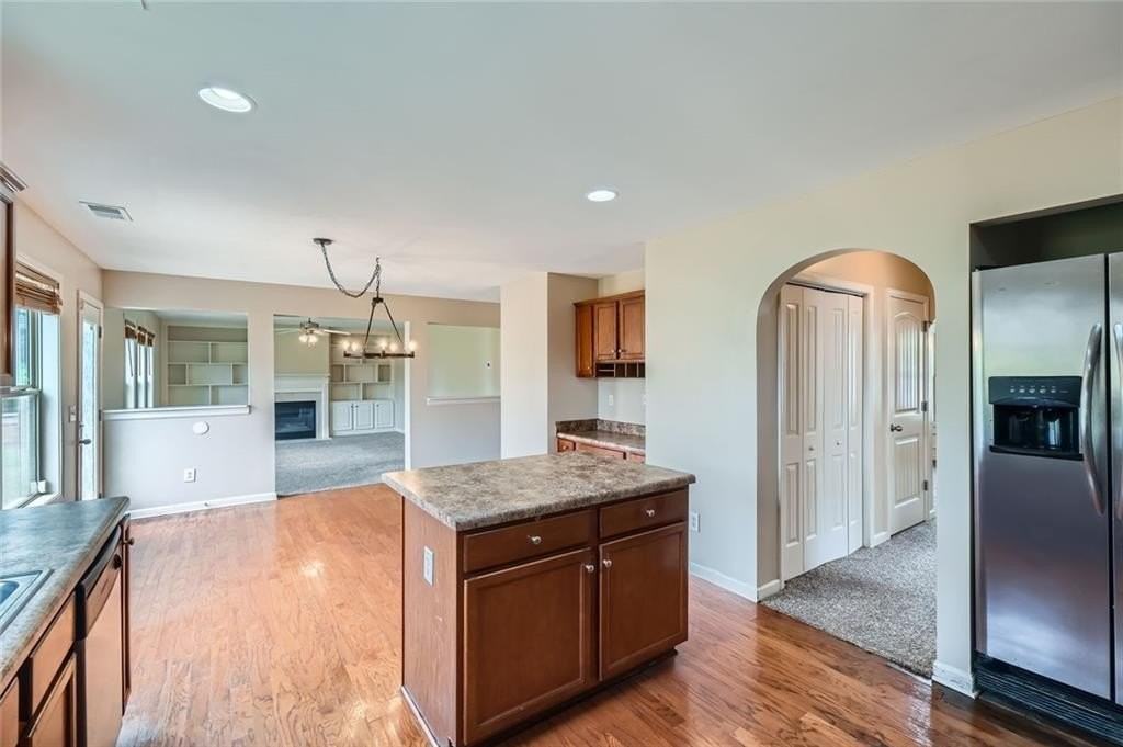 1071 Mcduffie Cir - Photo 5 of 15