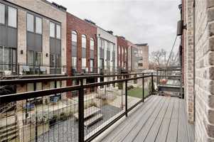featured image of 1224 Chelsea Cir Nw