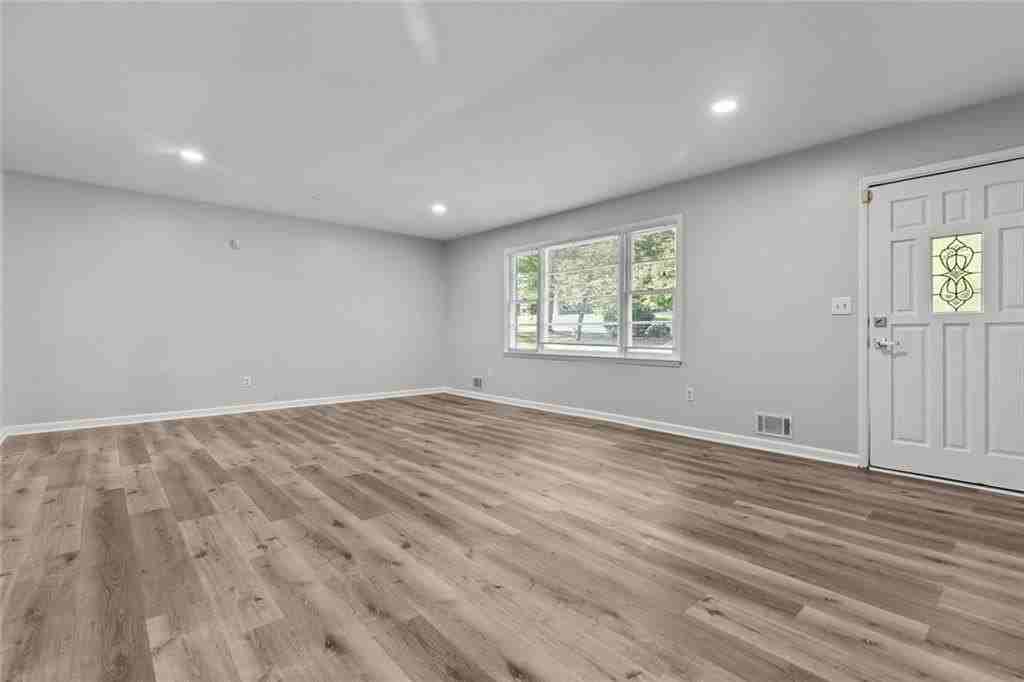 1834 Dogwood Ct - Photo 2 of 33