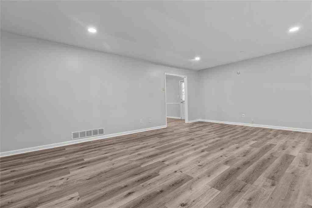 1834 Dogwood Ct - Photo 3 of 33