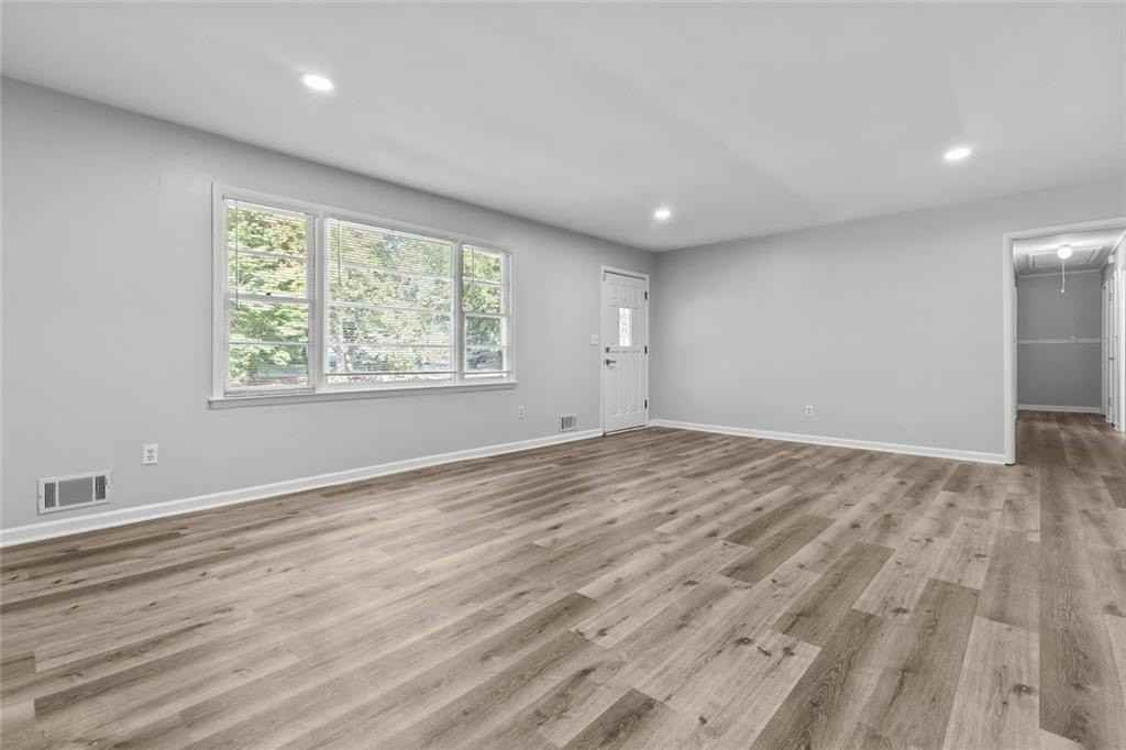 1834 Dogwood Ct - Photo 4 of 33