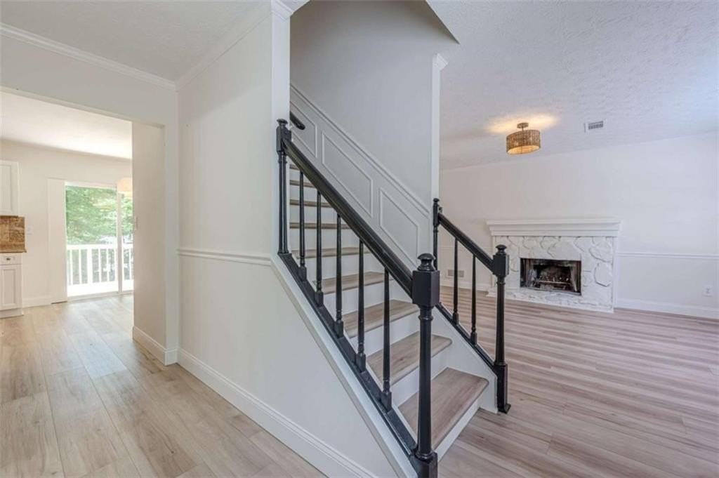 10310 Rillridge Ct - Photo 3 of 33