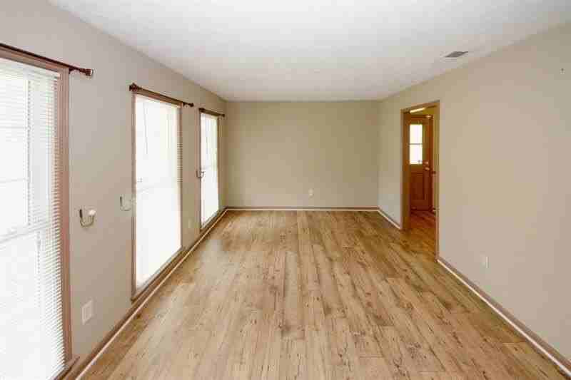 4033 Scenic Mountain Dr - Photo 2 of 33