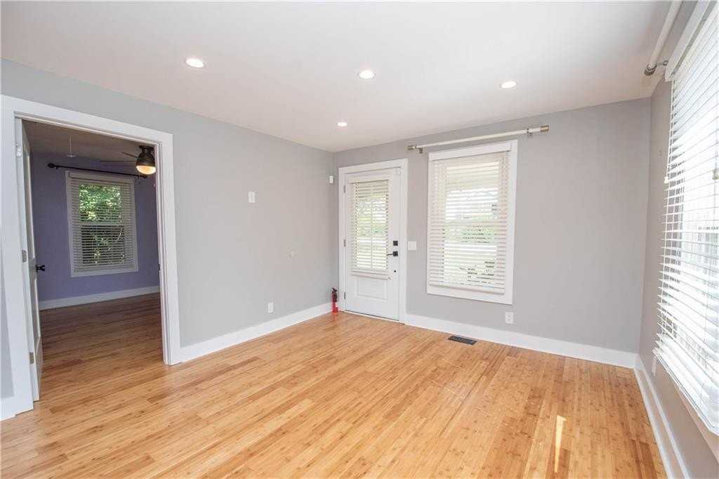 1391 Smith St Se - Photo 7 of 26