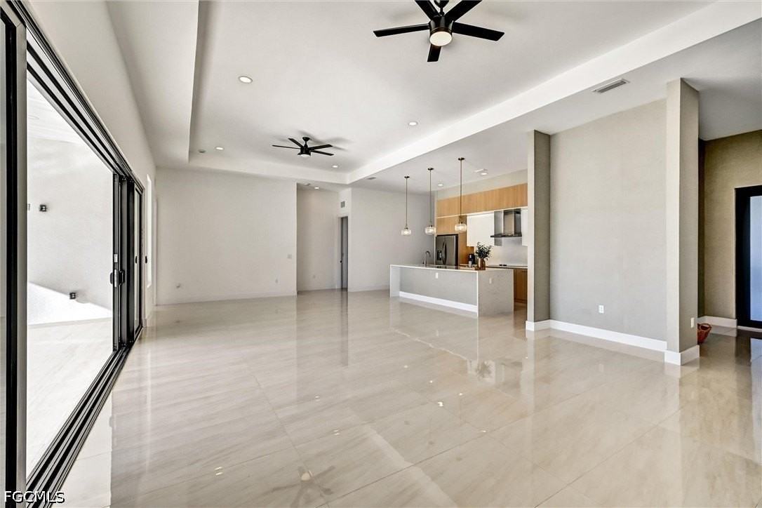 2596 Surfside Blvd - Photo 4 of 42