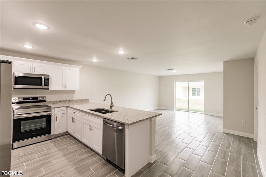 3844/3846 Kittyhawk Drive - Photo 4 of 17